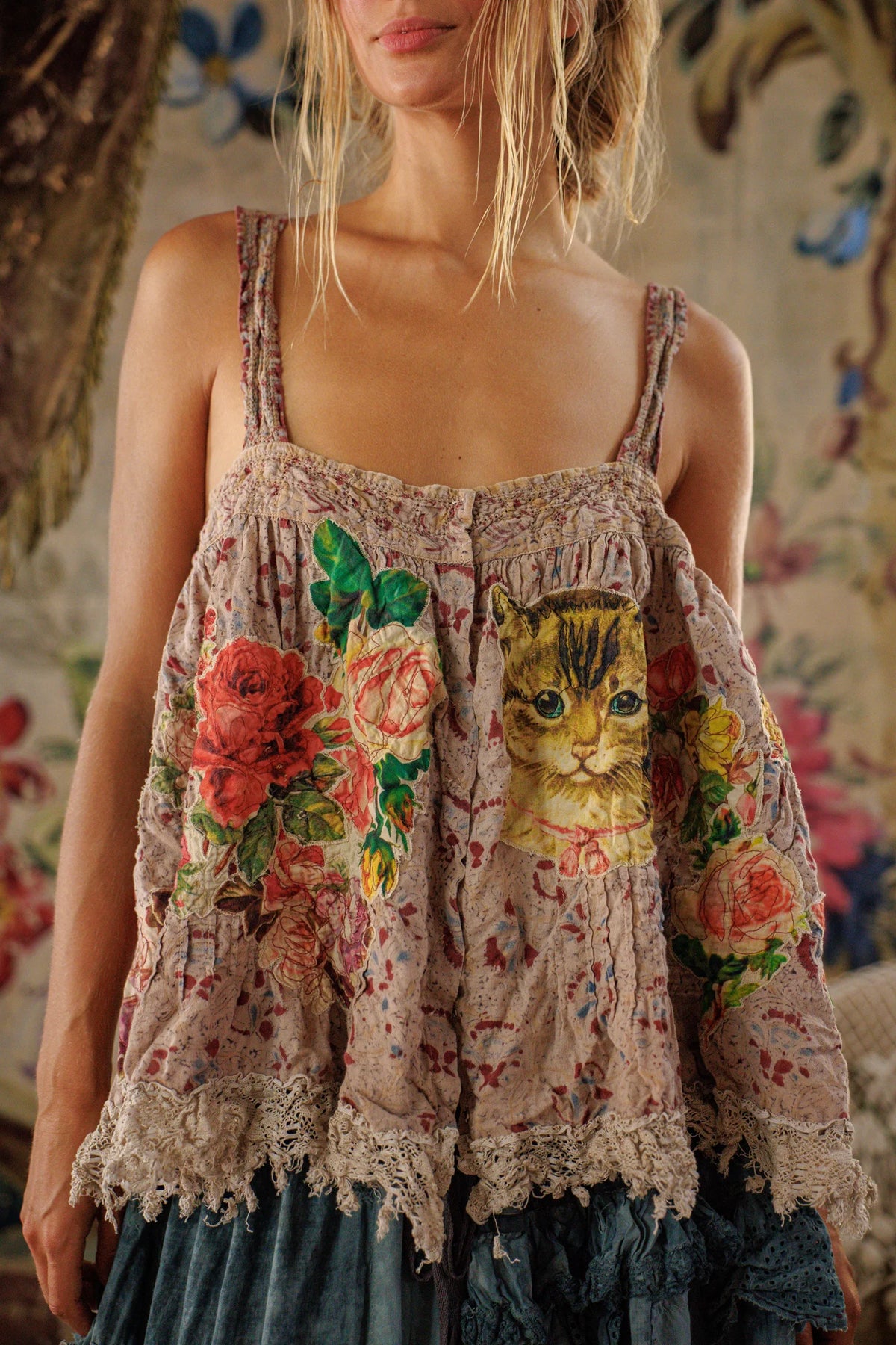 Appliqué Cat Amor Tank