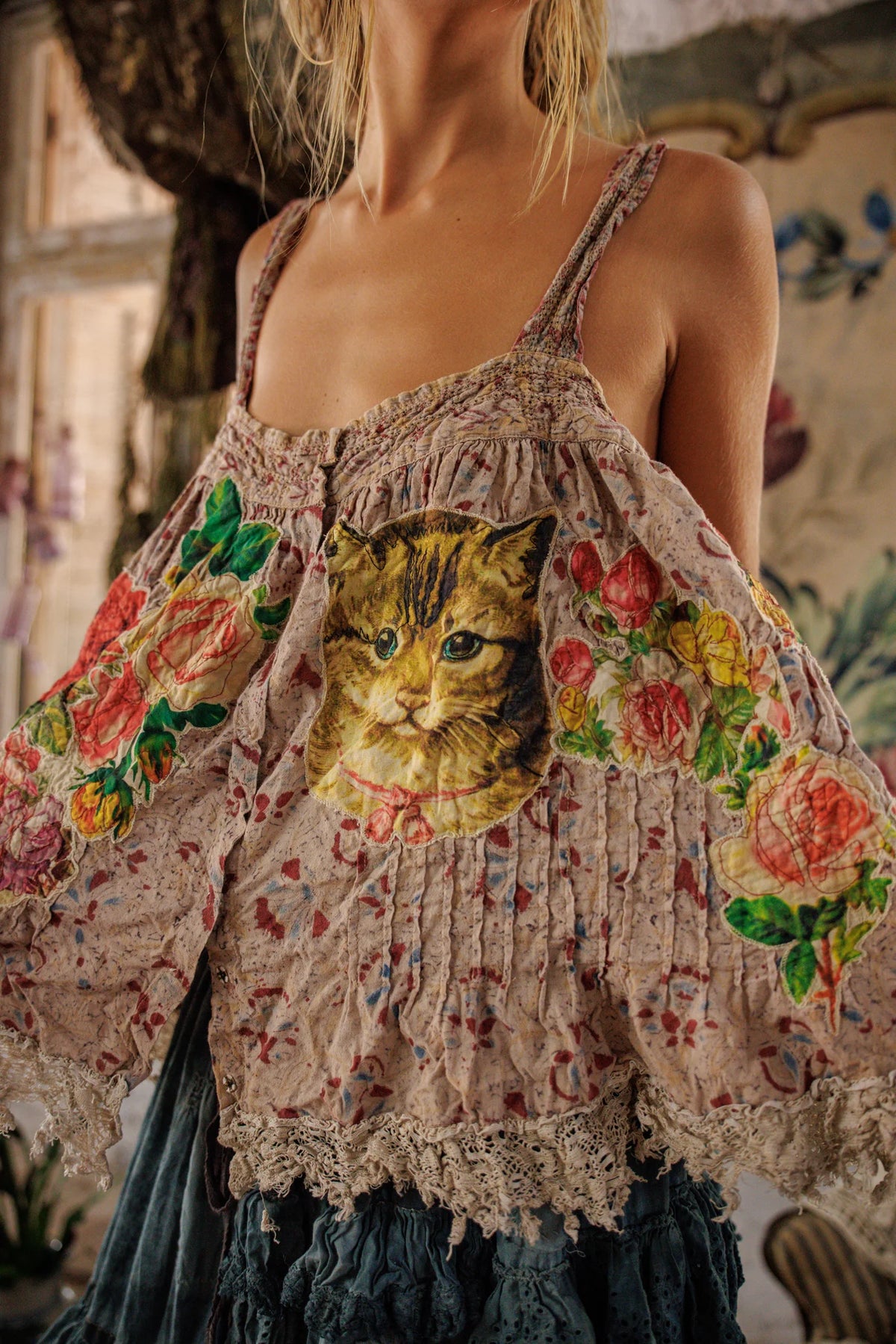 Appliqué Cat Amor Tank
