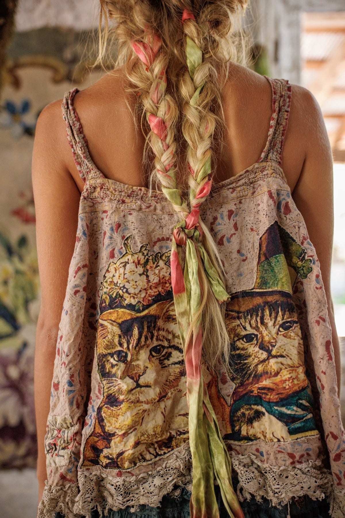 Appliqué Cat Amor Tank